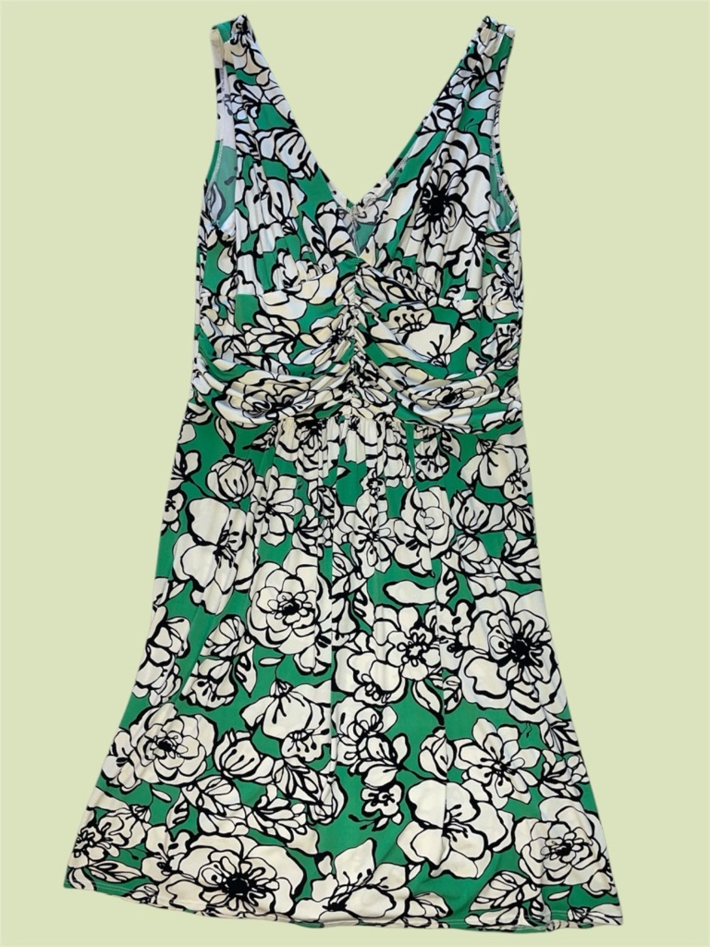 Bisou Bisou Floral Green and White Sleeveless Midi Dress